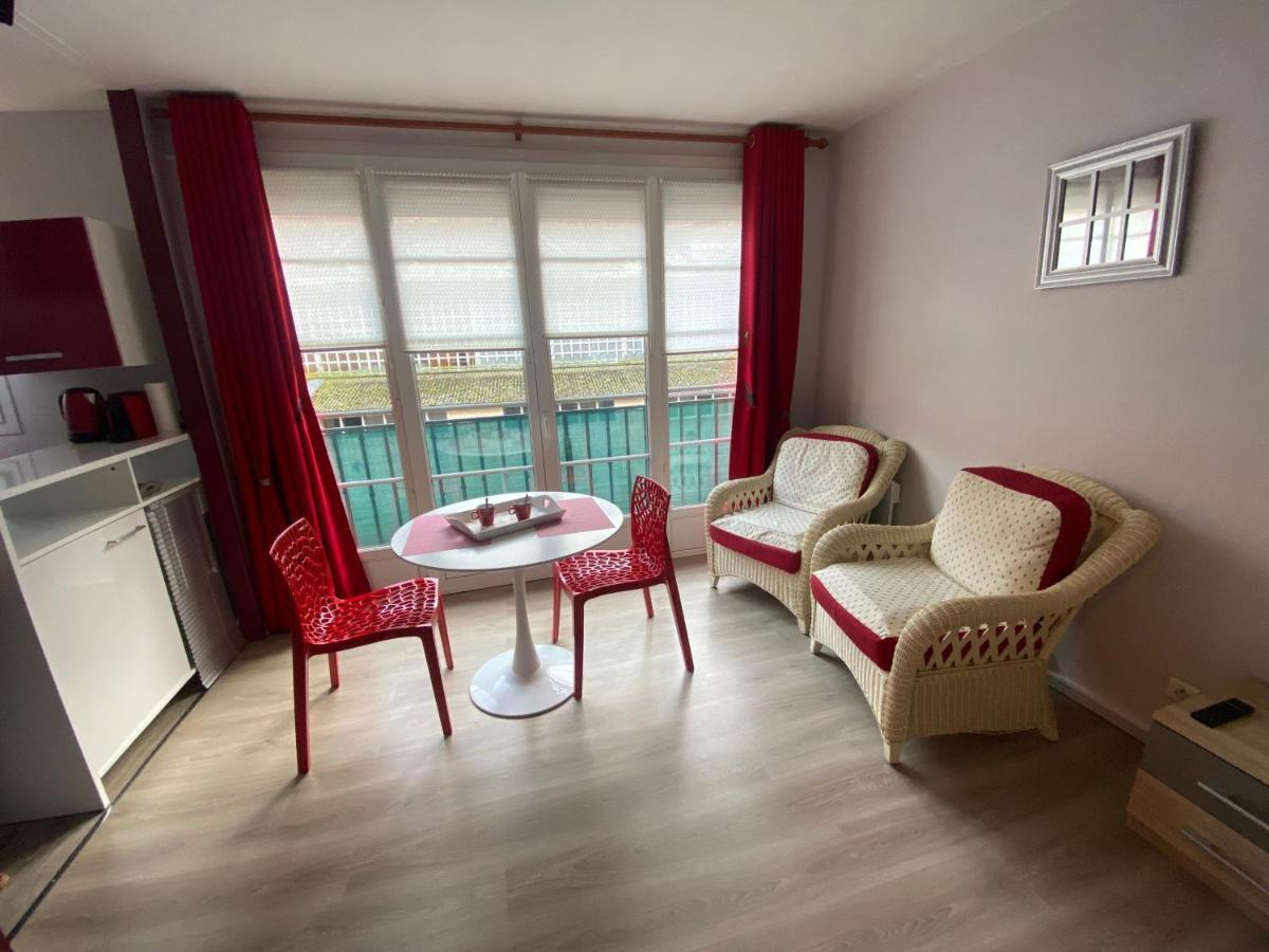 Studio Avec Parking Prive Au Coeur Du Treport เลอเทรปอร์ ภายนอก รูปภาพ